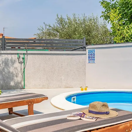3 Bedroom Gorgeous In *