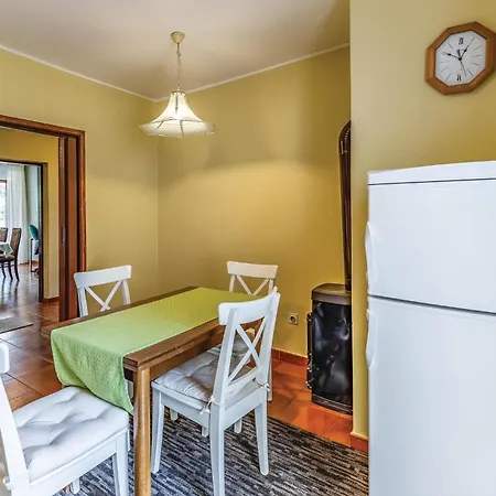 Vakantiehuis 3 Bedroom Gorgeous In *