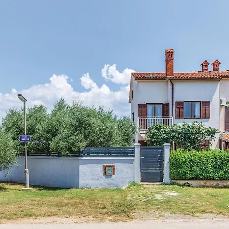 3 Bedroom Gorgeous In * Valbandon